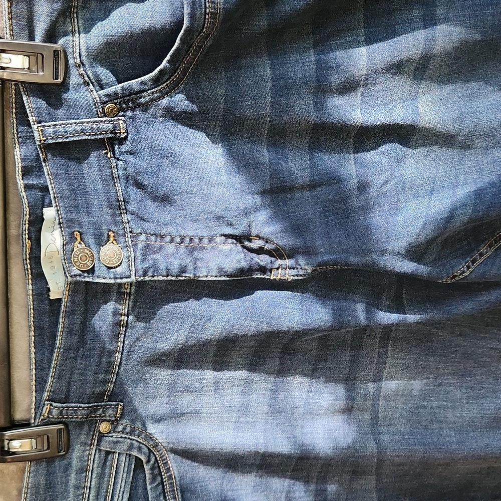 Women's EST. 1946 Denim Hi-rise Blue Jeans. Size 22W - Picture 2 of 8